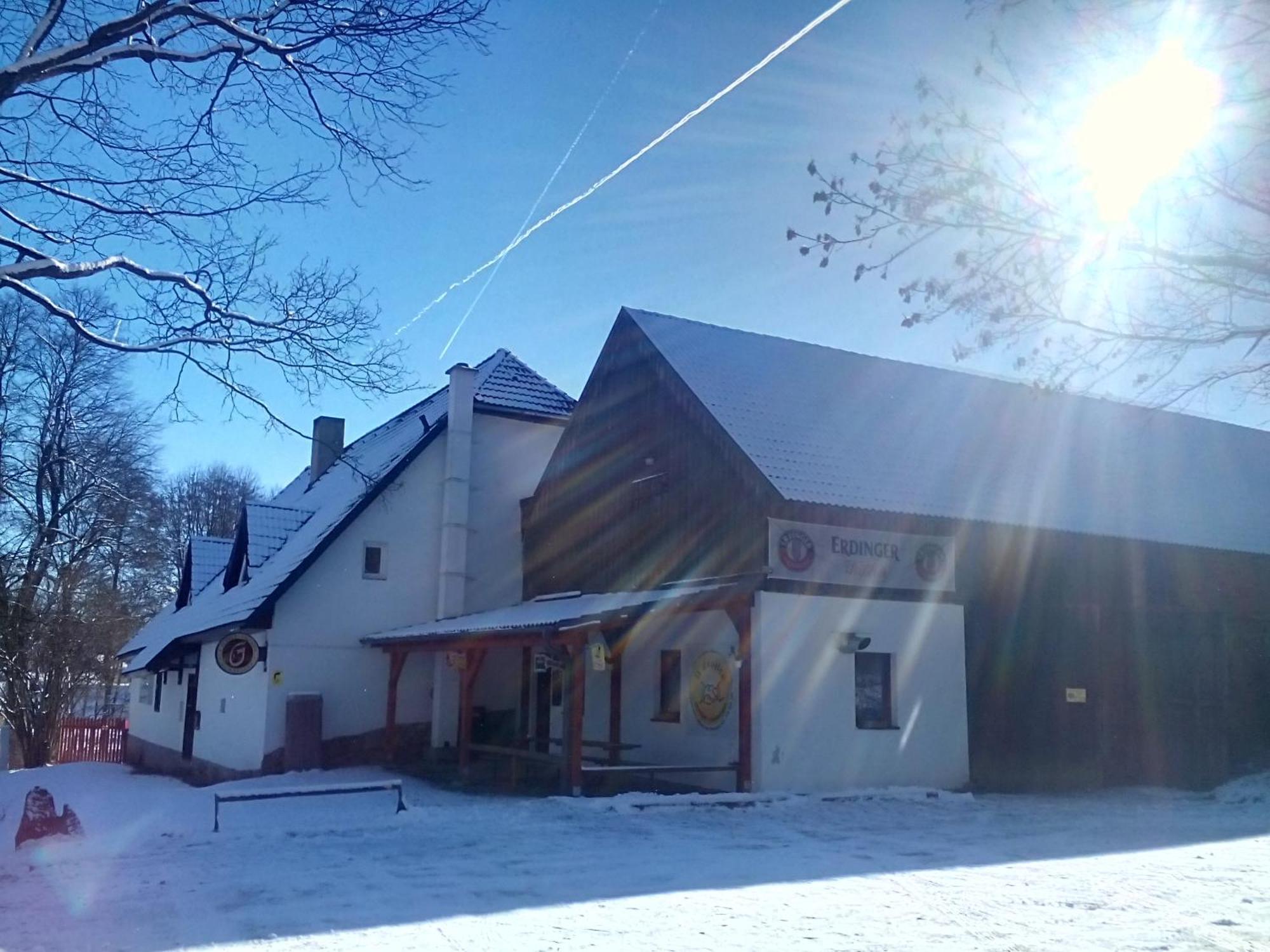 Hotel Penzion U Dvojice Nove Mesto na Morave Exterior foto